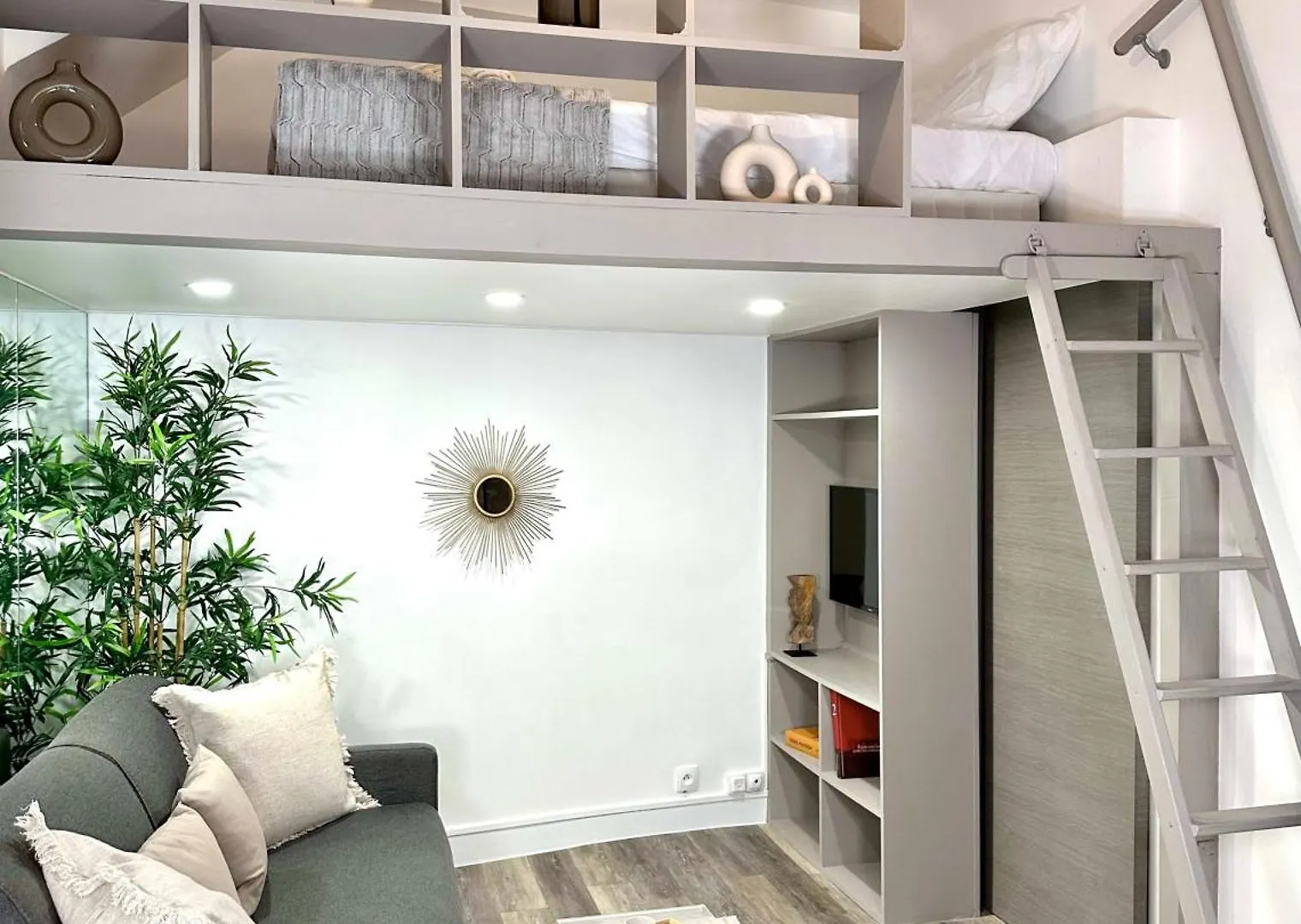 Stylish Studio Steps From Le Marais Apartment Paris