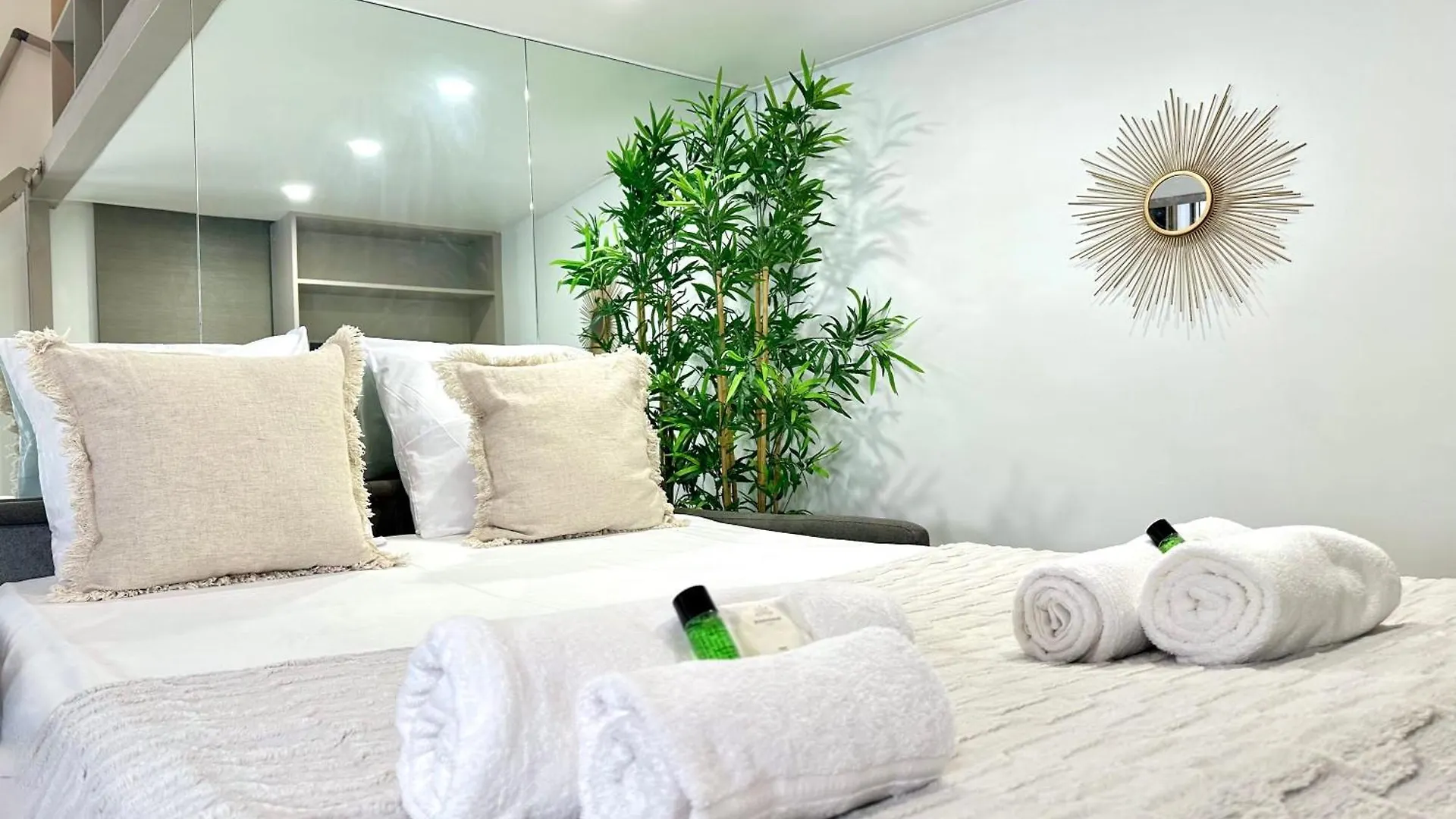 Stylish Studio Steps From Le Marais Apartment Paris