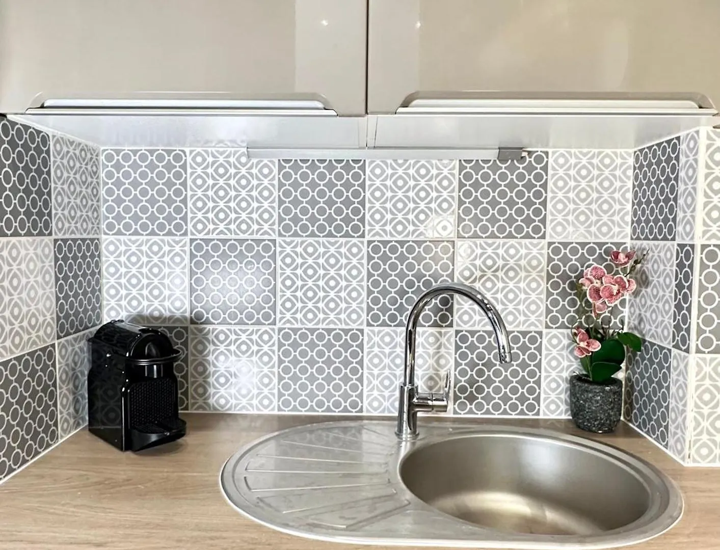 Stylish Studio Steps From Le Marais Apartment Paris
